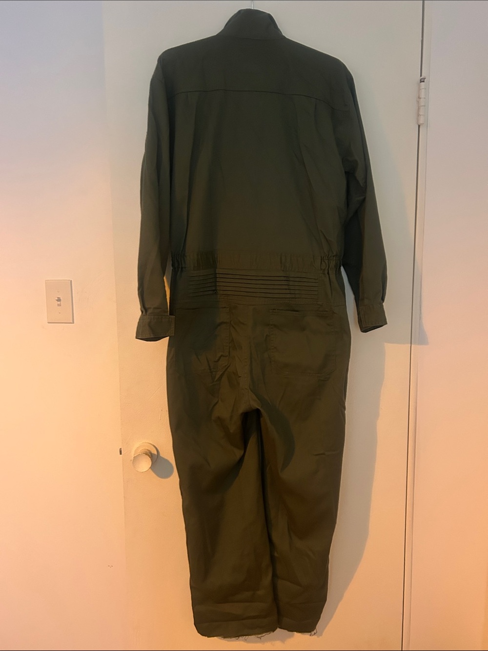 Olive Green Utility Jumpsuit with Front Pockets - Picture 5 of 6